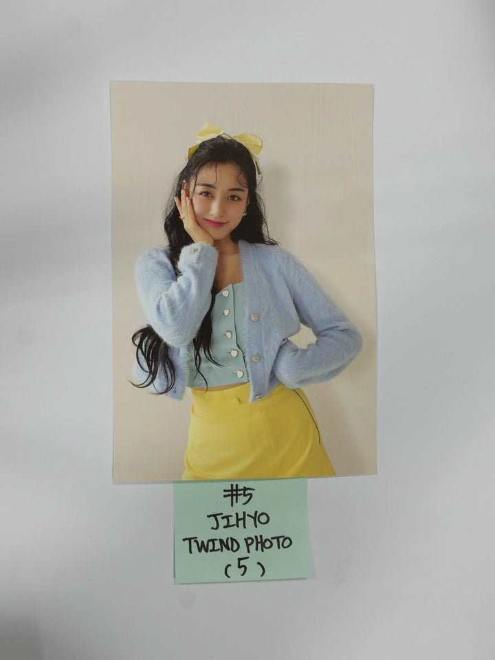 TWICE &