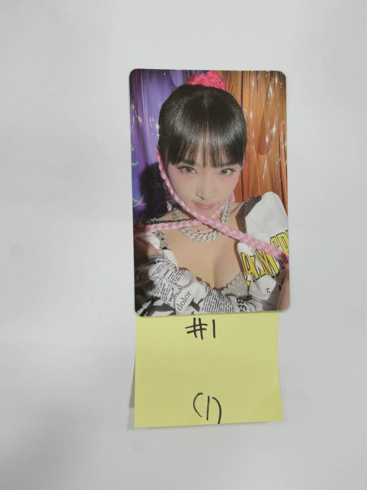 YENA "ˣ‿ˣ (SMiLEY)" - Official Photocard [HERO Ver] - HALLYUSUPERSTORE