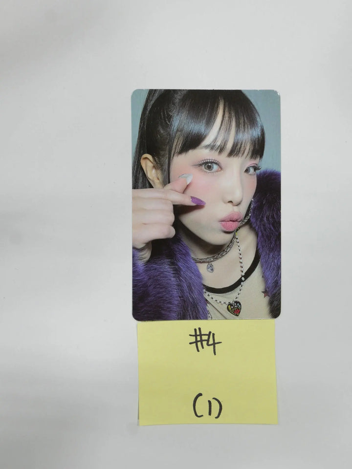 YENA "ˣ‿ˣ (SMiLEY)" - Official Photocard [HERO Ver] - HALLYUSUPERSTORE