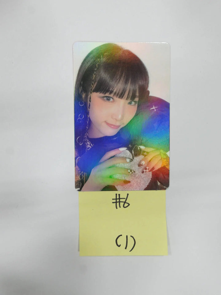 YENA "ˣ‿ˣ (SMiLEY)" - Official Photocard [HERO Ver] - HALLYUSUPERSTORE