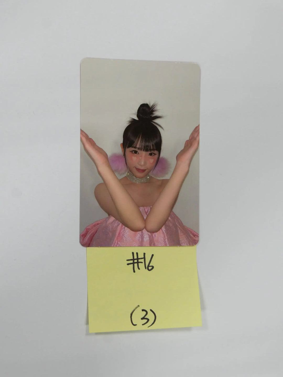 YENA "ˣ‿ˣ (SMiLEY)" - Official Photocard [HERO Ver] - HALLYUSUPERSTORE