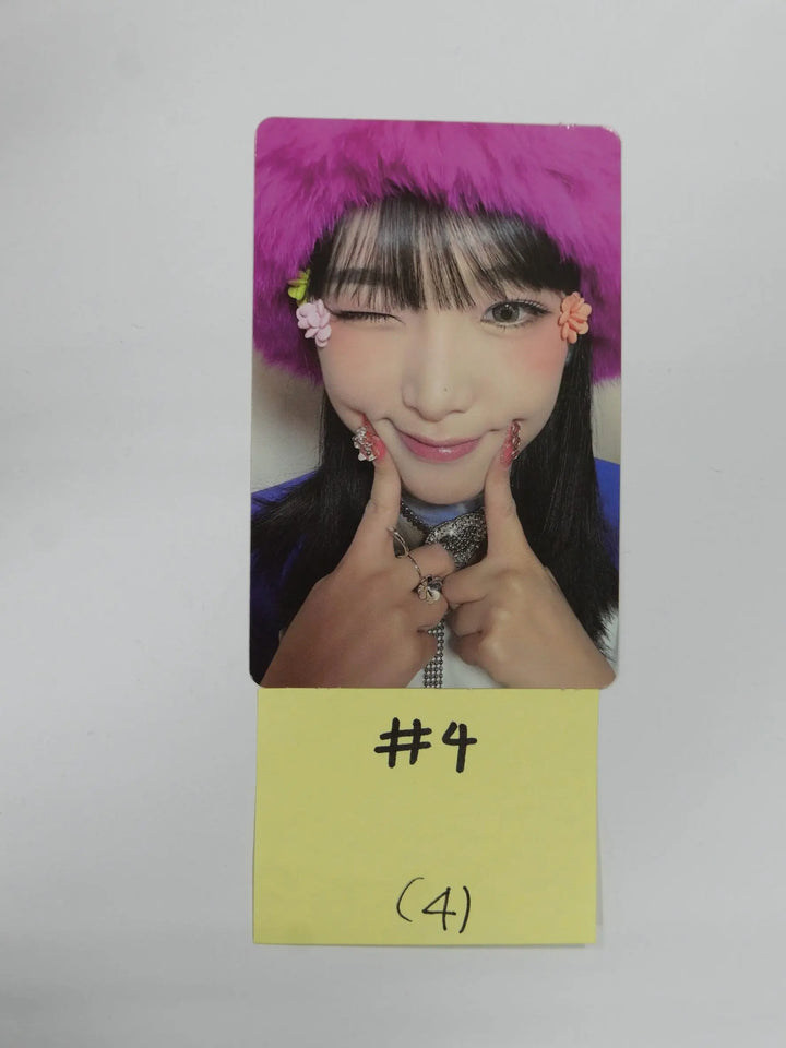 YENA "ˣ‿ˣ (SMiLEY)" - Official Photocard [SMILE Ver] - HALLYUSUPERSTORE