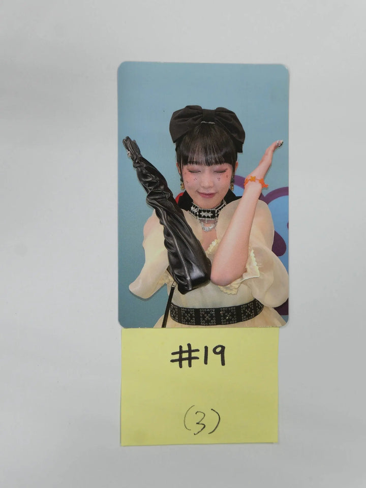 YENA "ˣ‿ˣ (SMiLEY)" - Official Photocard [SMILE Ver] - HALLYUSUPERSTORE
