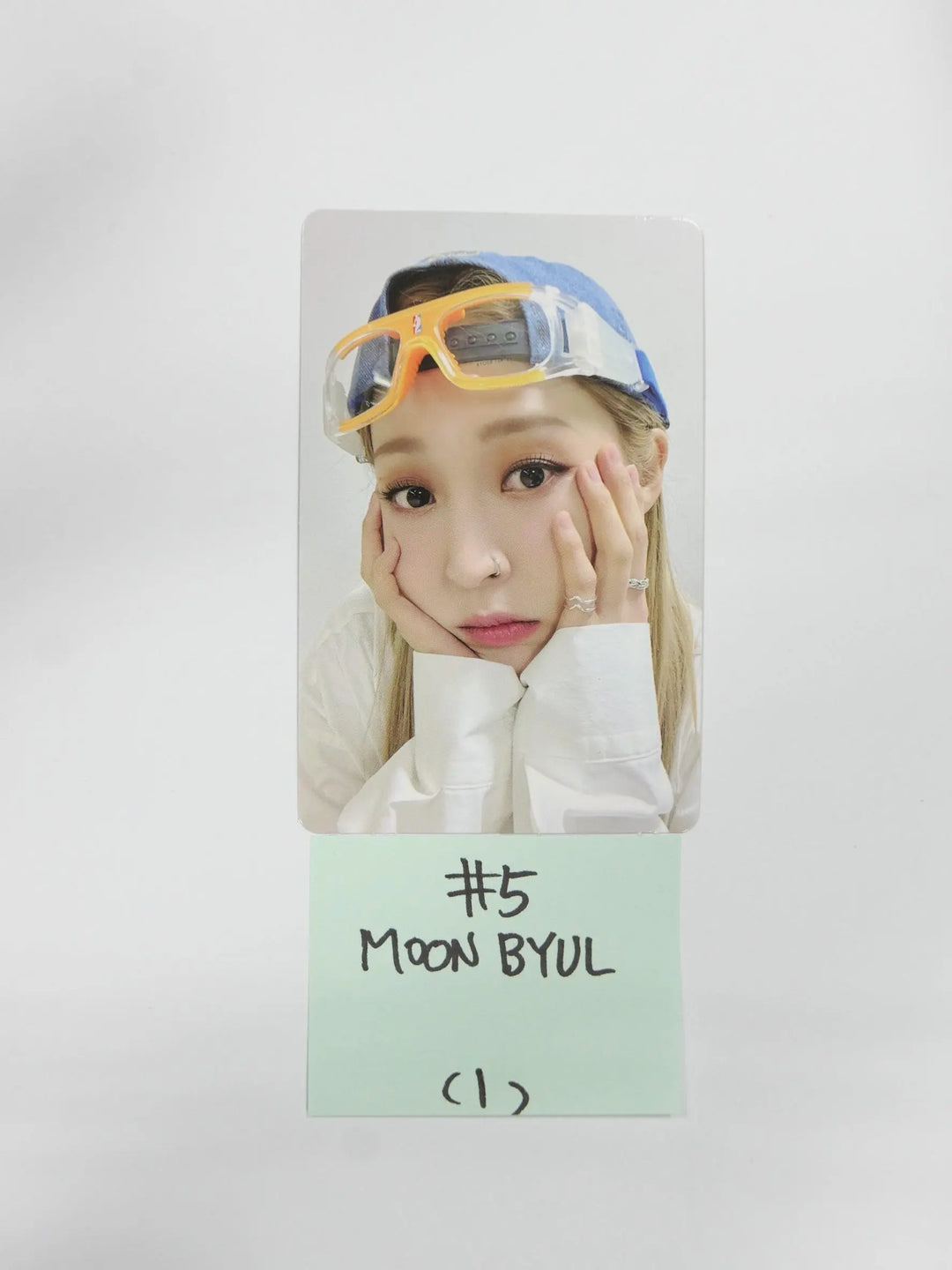 Moon Byul (Of Mamamoo) "6equence" - Official Photocard - HALLYUSUPERSTORE