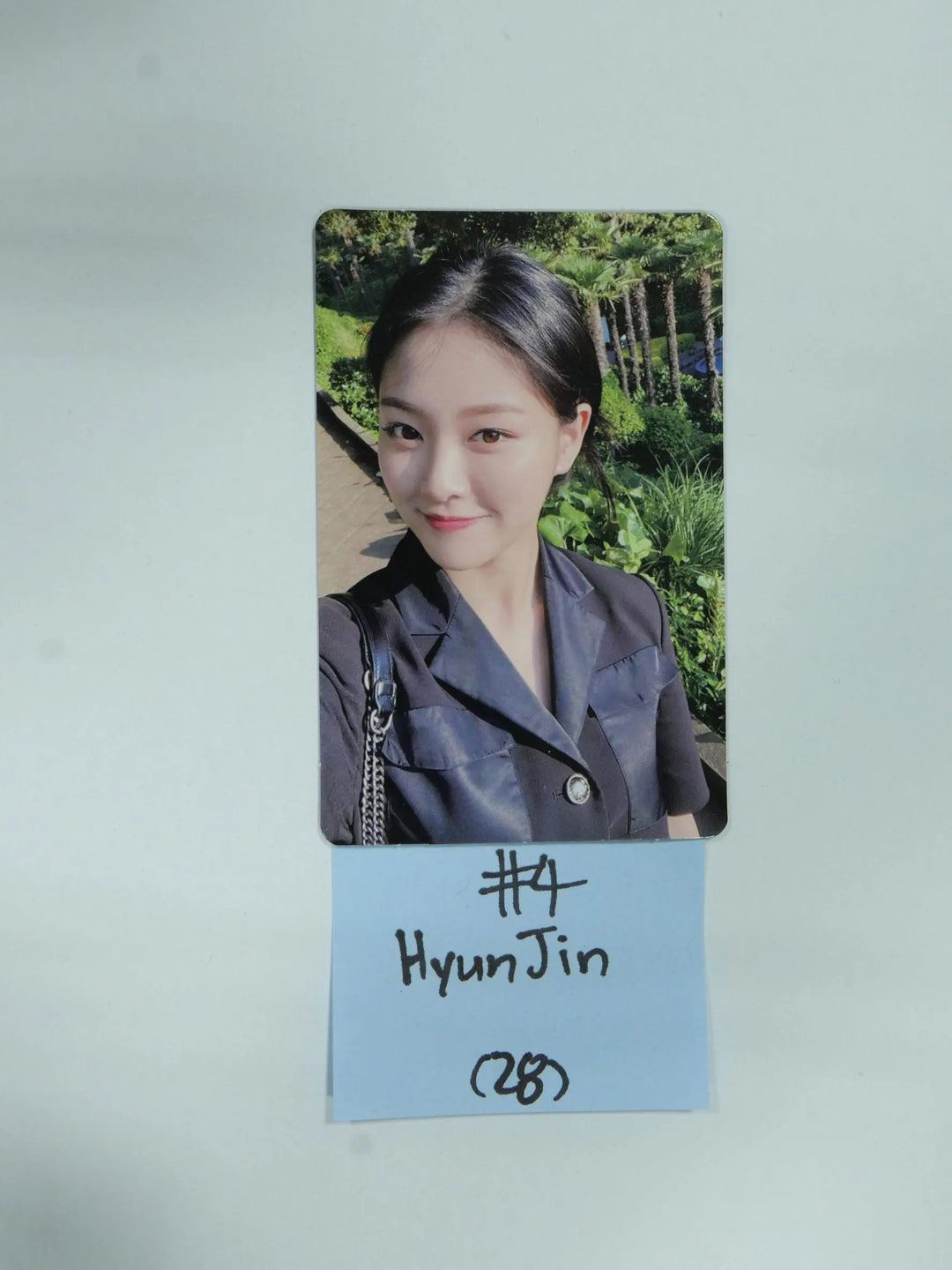 Loona " Loona VERSE : FROM" - 2022 Concert Trading Photocard [Heejin, Hyunjin, Haseul, Yeojin, Vivi] (updated 3/18) - HALLYUSUPERSTORE