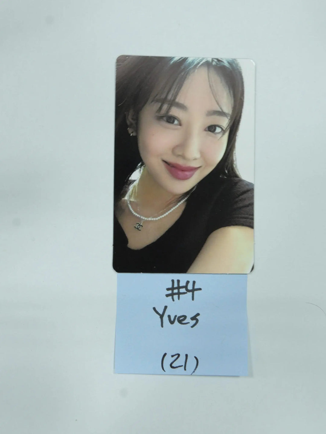 Loona " Loona VERSE : FROM" - 2022 Concert Trading Photocard [Kim Lip, JinSoul, Choerry, Yves, Chuu] (updated 3/18) - HALLYUSUPERSTORE