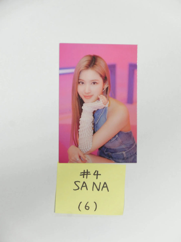 TWICE &