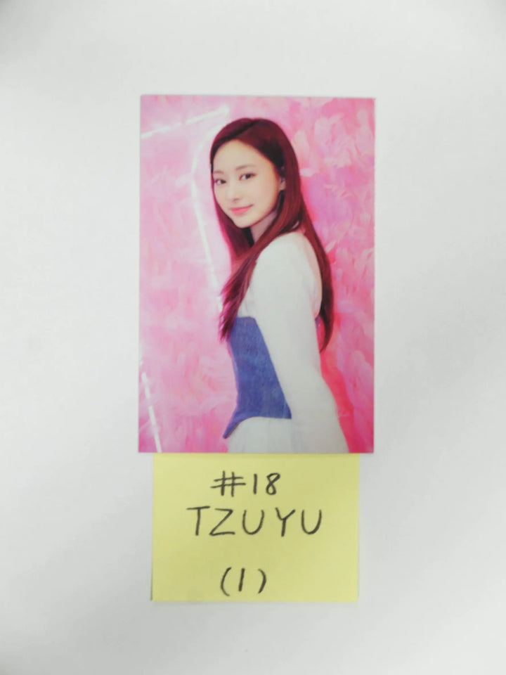 TWICE &