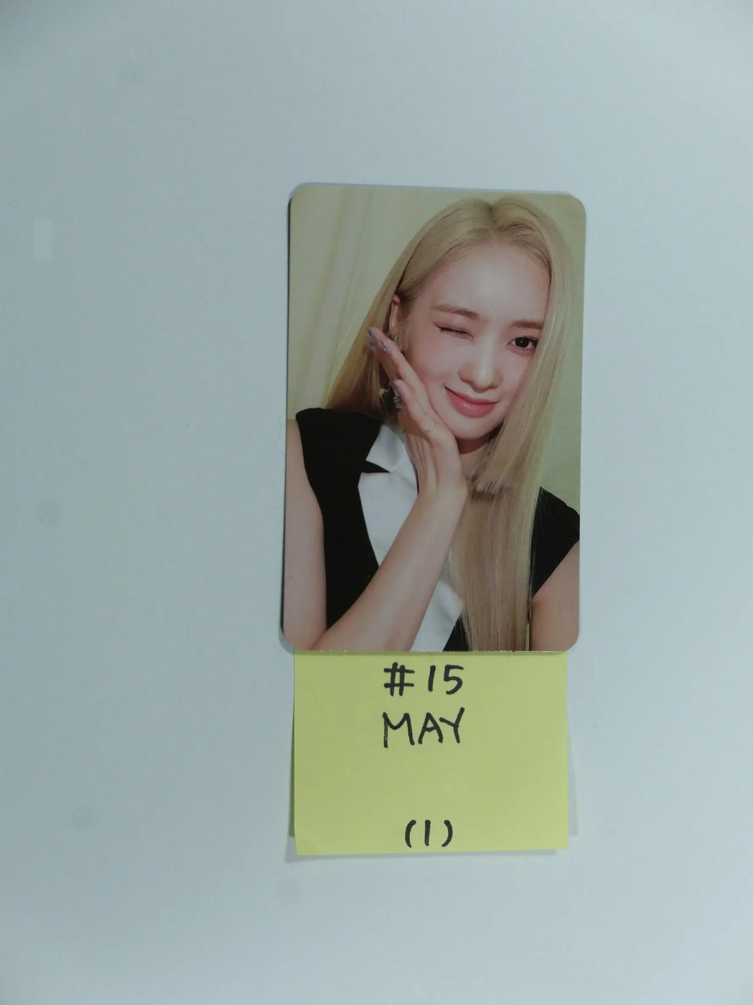Cherry Bullet &
