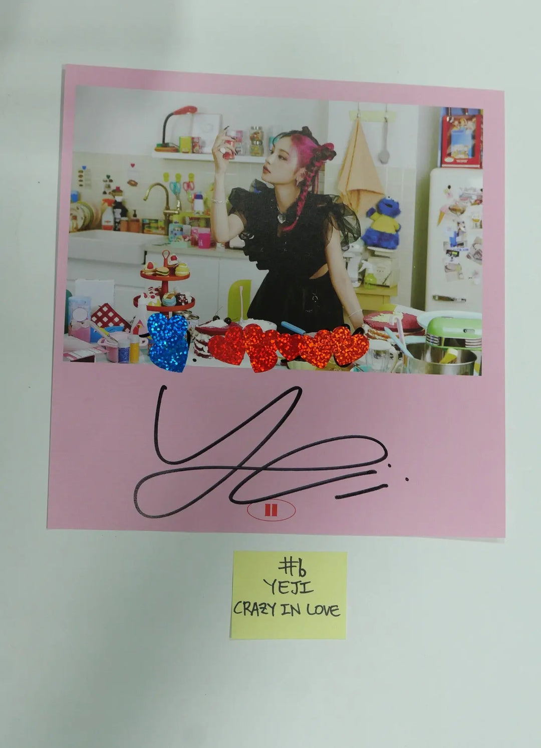[ITZY,Cignature] - A Cut Page From Fansign Event Album Photo - HALLYUSUPERSTORE