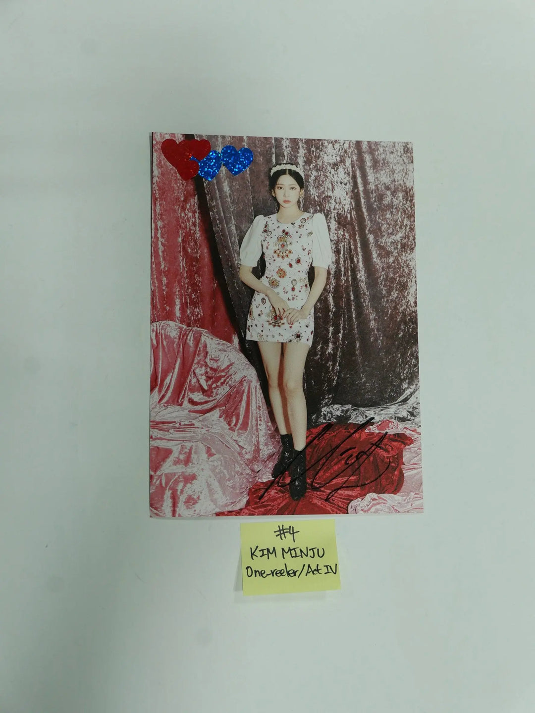 [I*ZONE, VIVIZ, Lightsum, Laboum] - A Cut Page From Fansign Event Album Photo - HALLYUSUPERSTORE