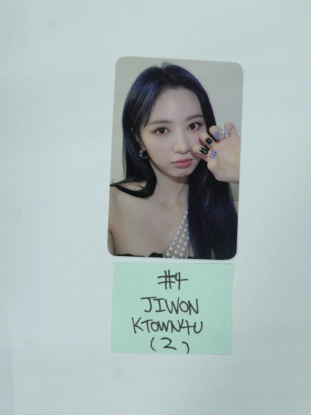 Cherry Bullet &