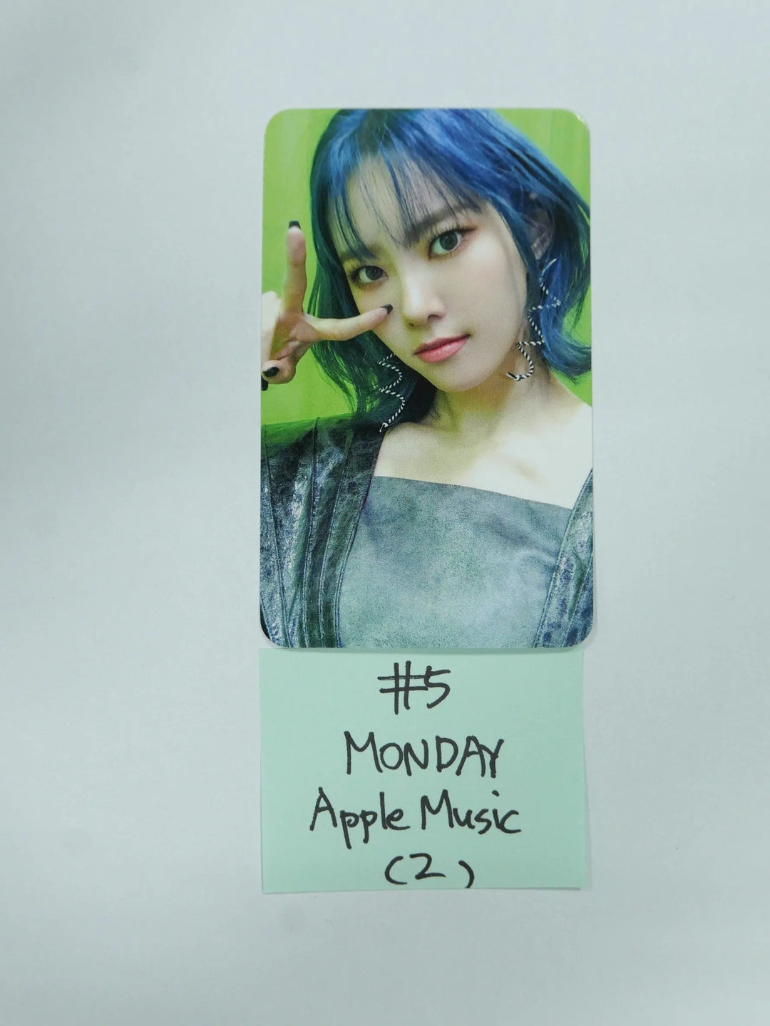 Weeekly "Play Game : AWAKE" - Apple Music Luckydraw Event Photocard - HALLYUSUPERSTORE