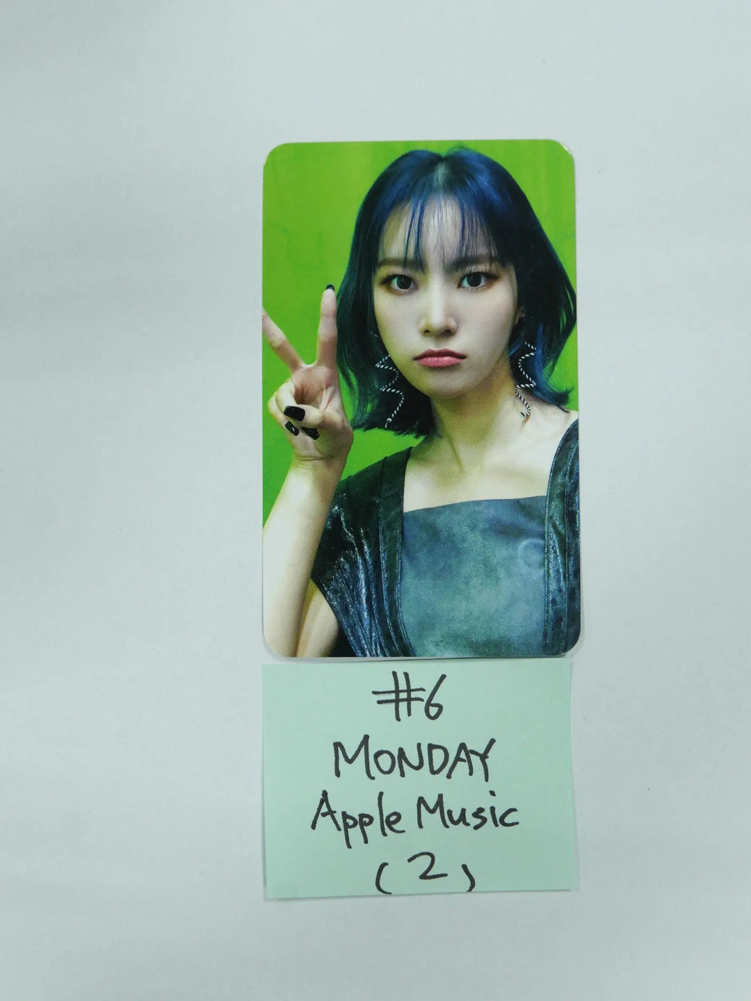 Weeekly "Play Game : AWAKE" - Apple Music Luckydraw Event Photocard - HALLYUSUPERSTORE