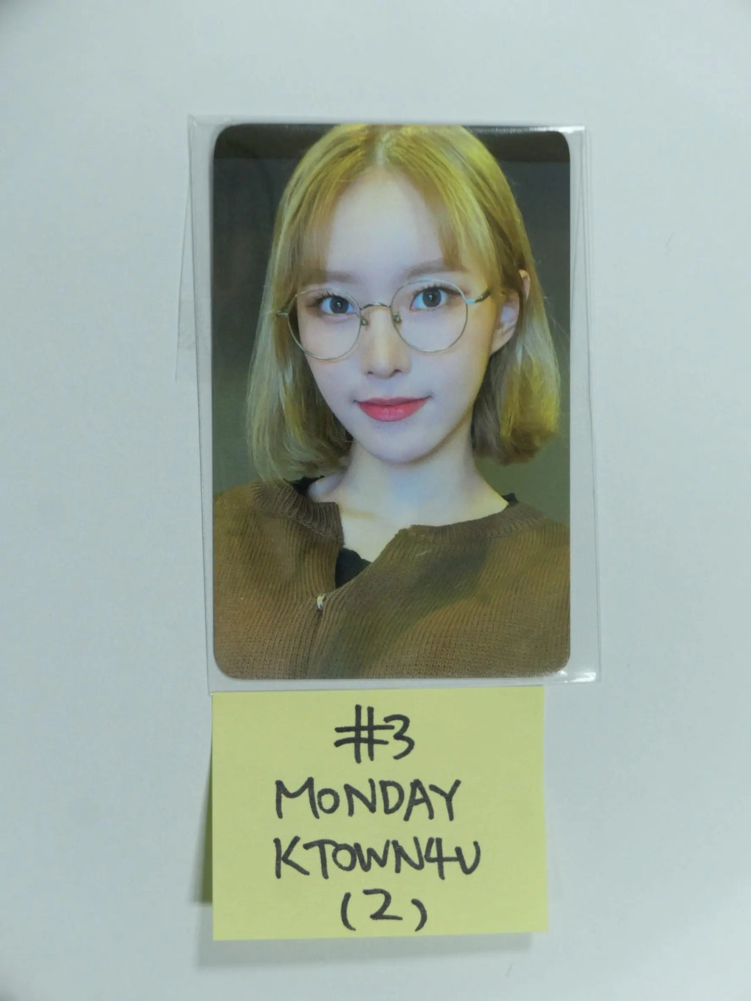 Weeekly "Play Game : AWAKE" - Ktown4U Fansign Event Photocard - HALLYUSUPERSTORE