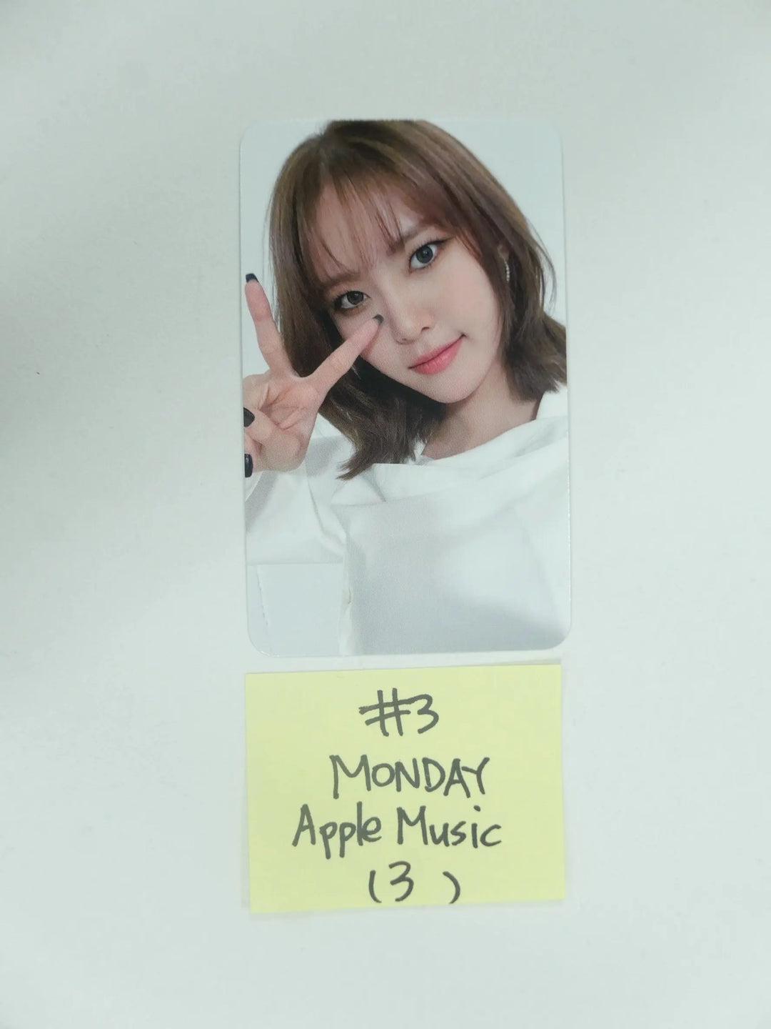 Weeekly "Play Game : AWAKE" - Apple Music Fansign Event Photocard - HALLYUSUPERSTORE