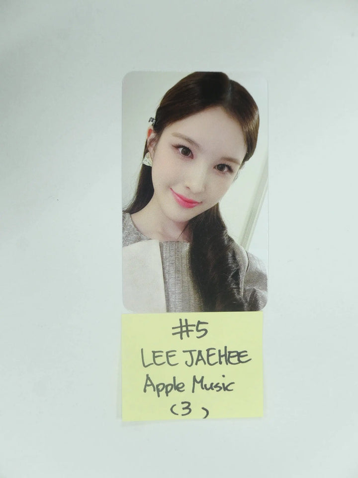 Weeekly "Play Game : AWAKE" - Apple Music Fansign Event Photocard - HALLYUSUPERSTORE