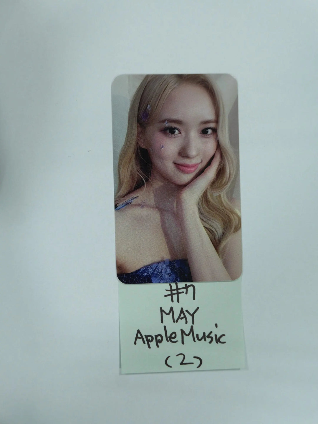 Cherry Bullet &