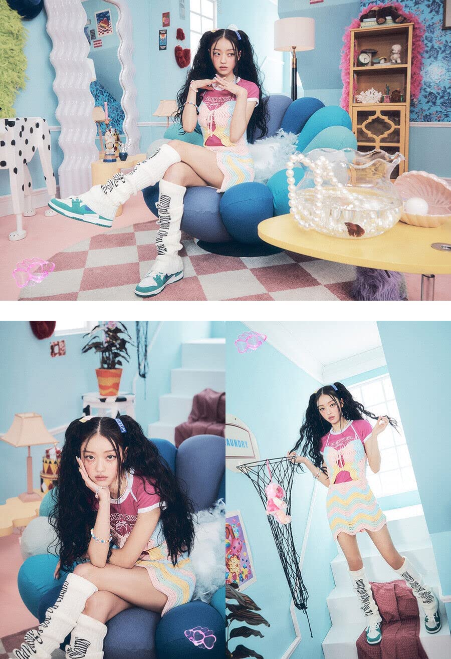 YooA - 2nd Mini Album "Selfish" (Random) - HALLYUSUPERSTORE